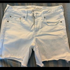 White American Eagle Jean Shorts, size 10